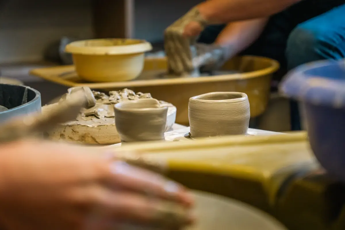 Atelier de modelage de la terre près de Lille