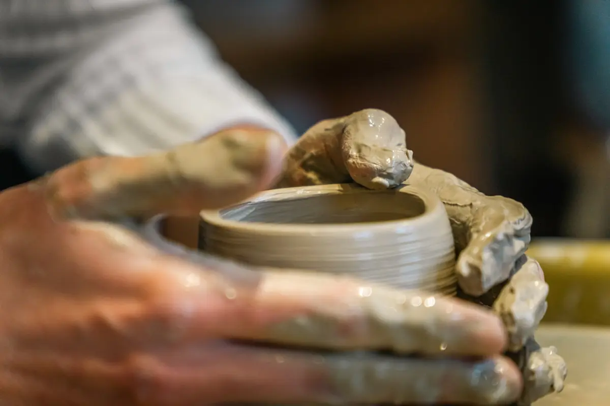 Initiation au tournage dans l’atelier My Pot’Art