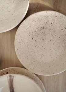 Assiettes plates